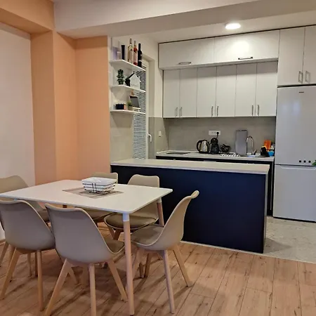 Апартаменты Tnt - Free Parking - 2 Bedrooms