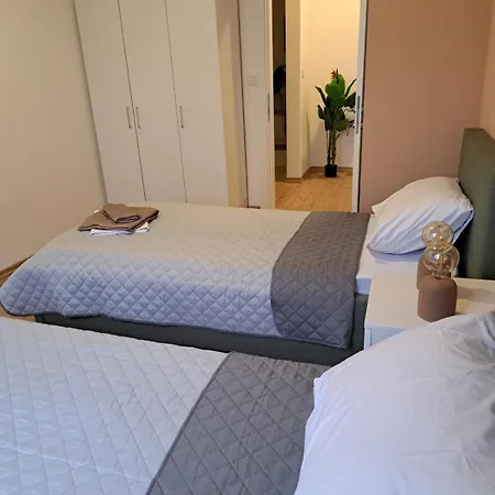 Апартаменты Tnt - Free Parking - 2 Bedrooms Скопье